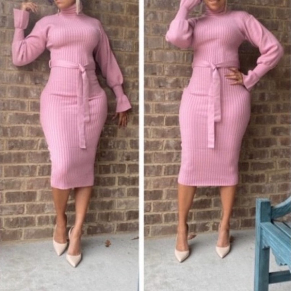 Sweater dress belted turtleneck. Long bell sleeve. - Picture 3 of 3